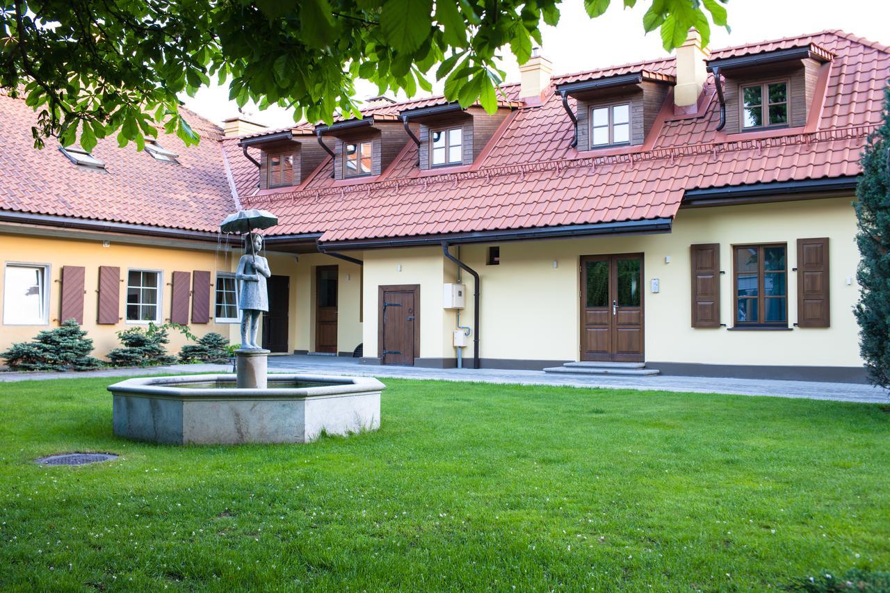 Dvaras - Manor House วิลนีอุส ภายนอก รูปภาพ